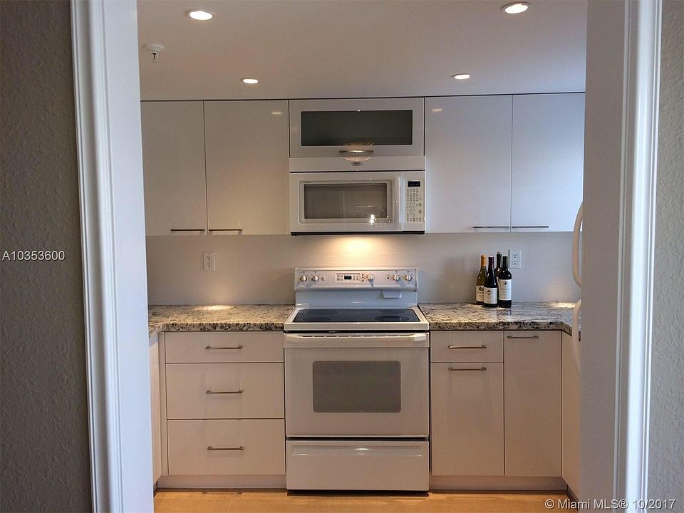 1st image of 21 E 3rd St APT 206