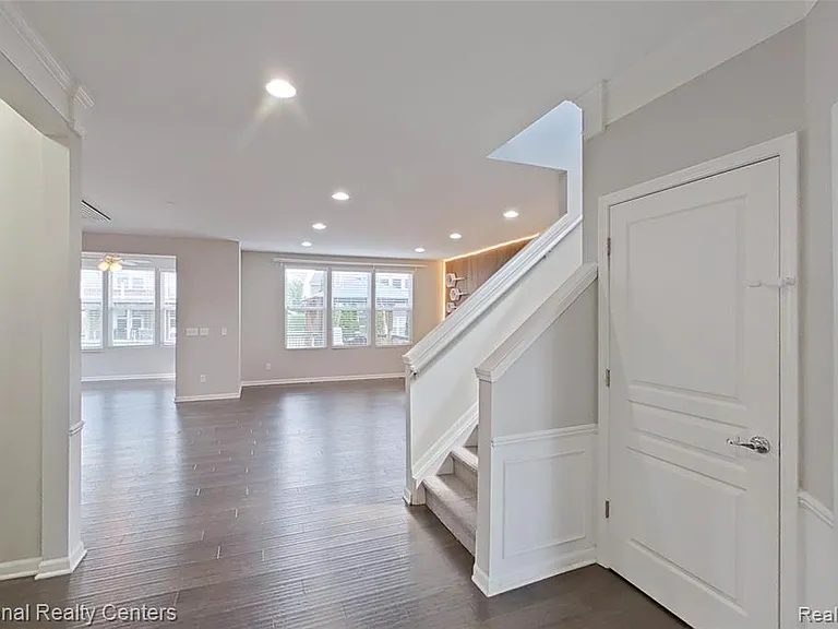 58180 Jonagold Ln — Photo 20