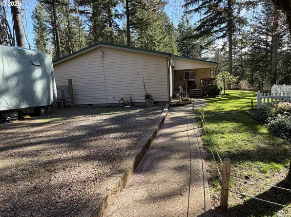 49400 Eagle Rock Pl, Vida, OR 97488