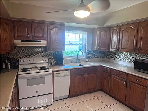 4th image of 664 Claremont Ave