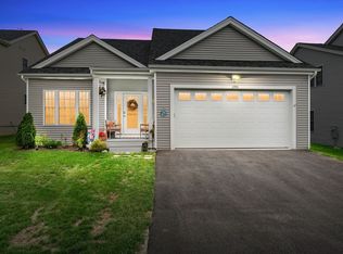 179 Crownshield Ave #C, Uxbridge, MA 01569