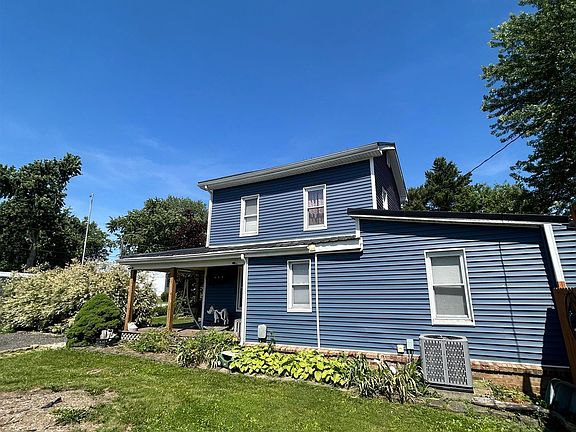 4th image of 800 E Seneca St
