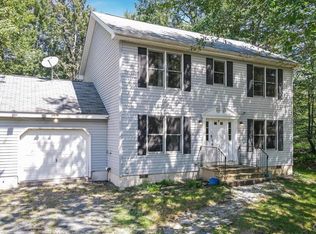 1676 Cotswold Rd, Tobyhanna, PA 18466