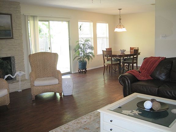 4th image of 11527 Heathrow Dr