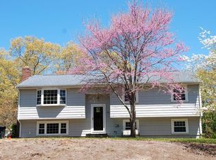 1 Dartmouth Rd, Plymouth, MA 02360