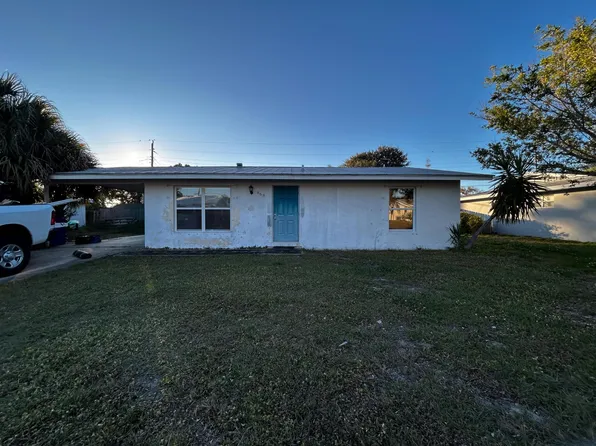 868 Lance Street, Sebastian, FL 32958