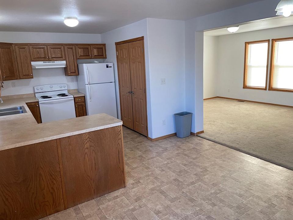 1st image of 13920 Bergstrom Dr