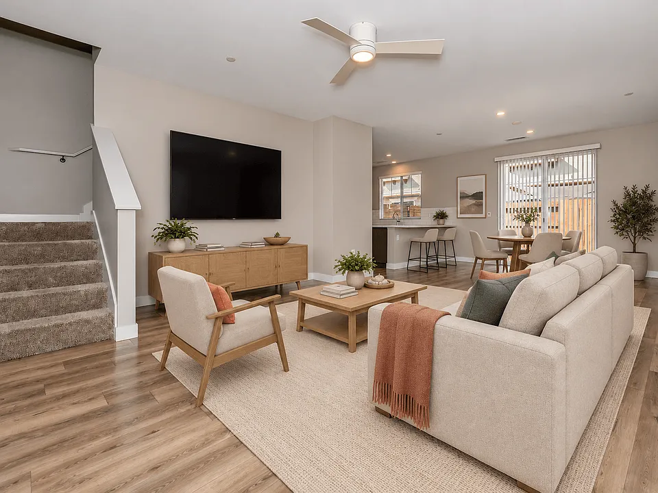 Parador Town Homes