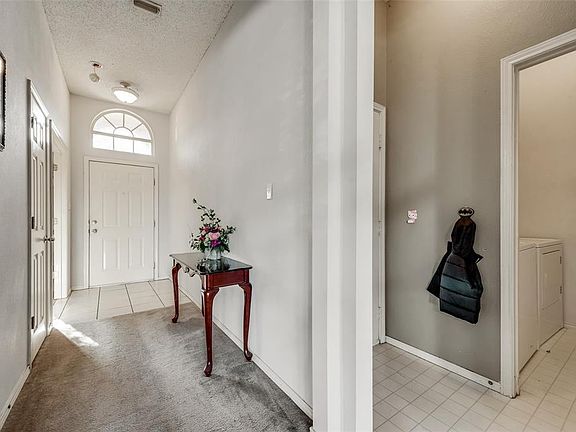 4th image of 7905 Desert Rose Ct