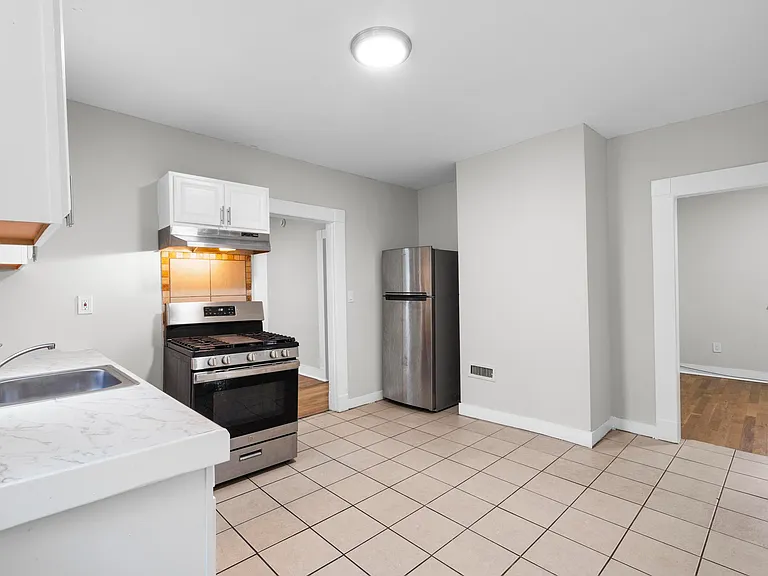 693 Dixwell Ave #2 — Photo 6