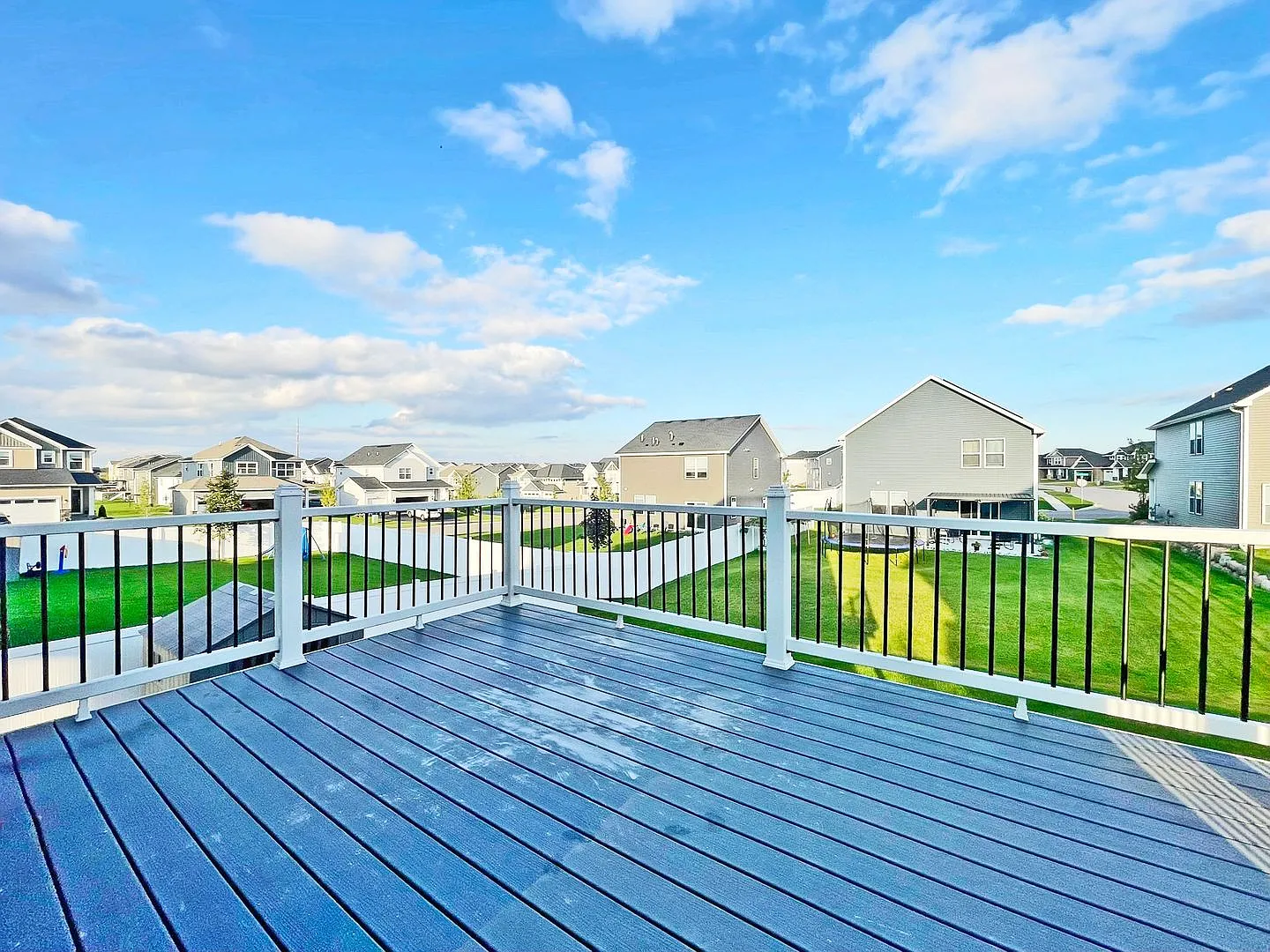 Sparkling 3-Year-New Home, 3-Plus Bedrooms, Loft-Office, Primary Suite, Fireplace, Huge Walkout &... — Photo 2
