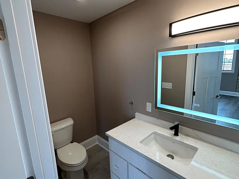 151 E Eagle St #108 — Photo 11