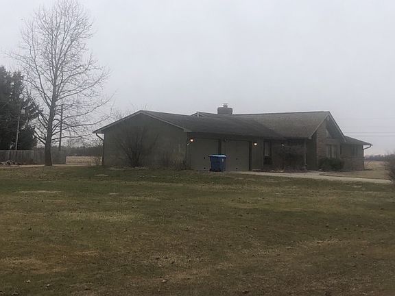 3rd image of 15 Thornewood Dr