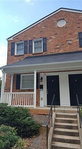 2nd image of 1348 Green Oaks Ln APT R