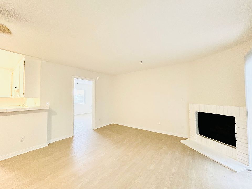 1st image of 1415 Venice Blvd APT 305