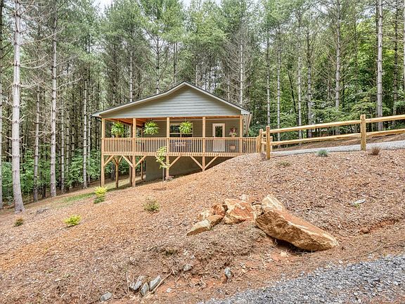 4th image of 124 Lakeside Estates Dr