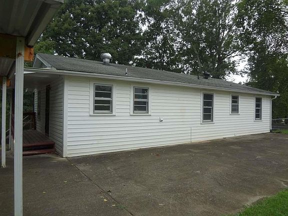 2nd image of 1053 Sundale Ln