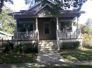 302 W Slade St, Palatine, IL 60067