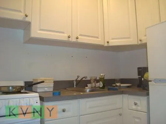 Rented by KVNY Soho | media 42