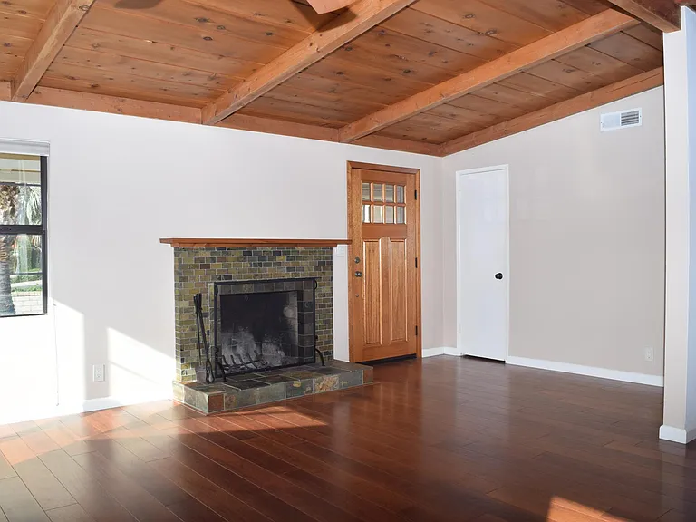 895 Passiflora Ave — Photo 5