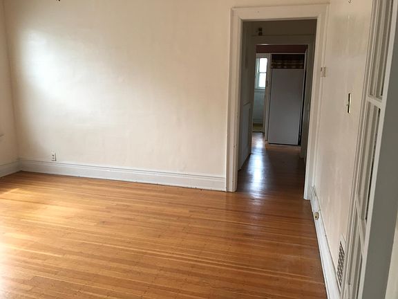 3rd image of 775 W Delavan Ave