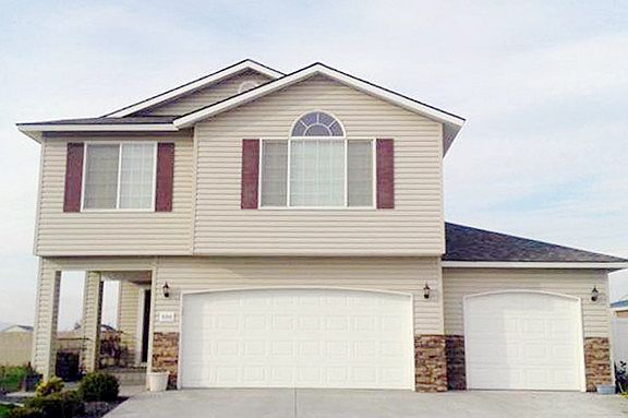 2nd image of 8206 Kootenay Ct