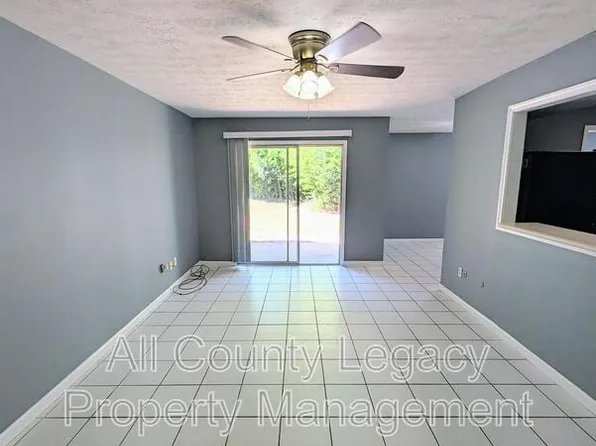 168 Scandia Cir APT 1, Athens, GA 30605