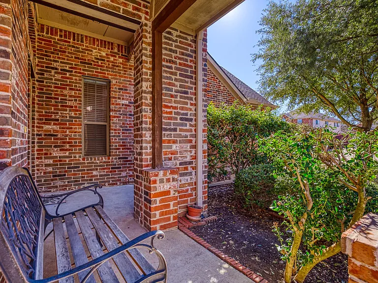 4609 Pine Brook Dr — Photo 34