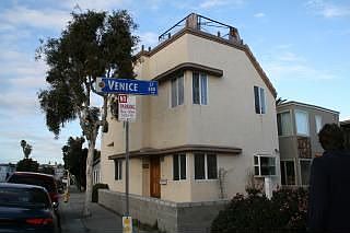 1st image of 800 Venice Ct
