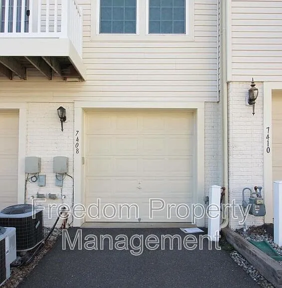 7408 Brunson Cir — Photo 4