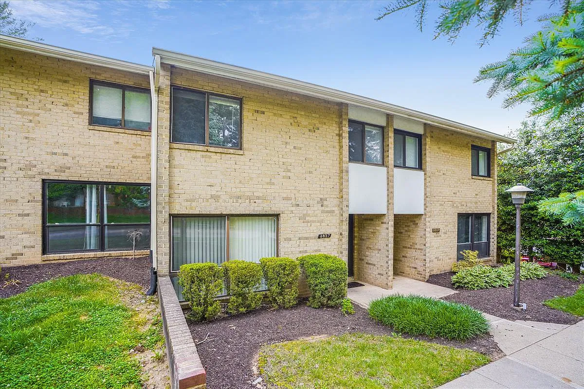 8857 Tamebird Ct — Photo 2