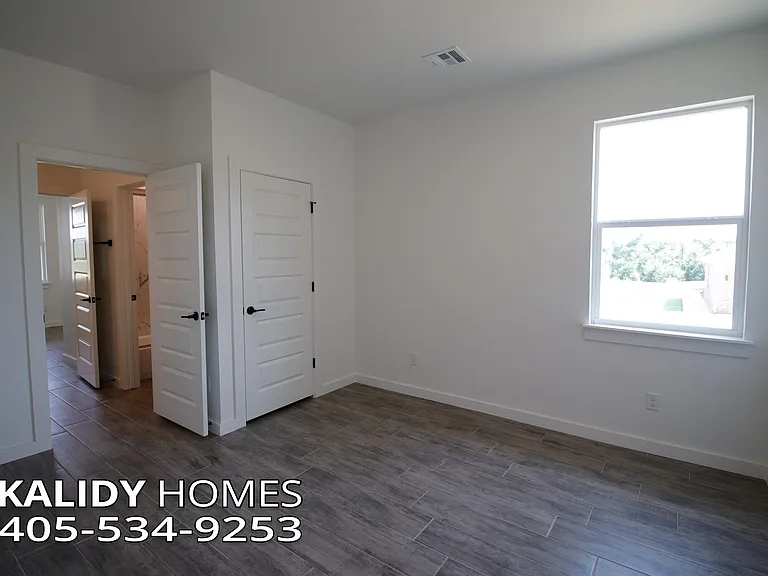 2141 Kalidy Dr — Photo 22