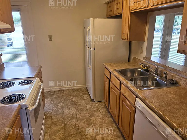 112 Nevada Ave — Photo 6