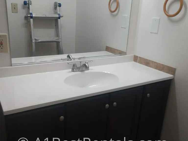 5349 Yosemite Blvd — Photo 15