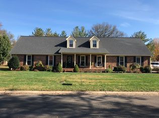 2323 Riverstone Dr, Murfreesboro, TN 37128