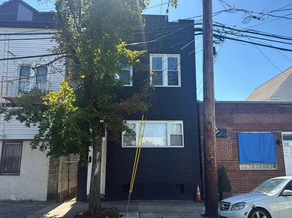 536 Joyce St, Orange, NJ 07050
