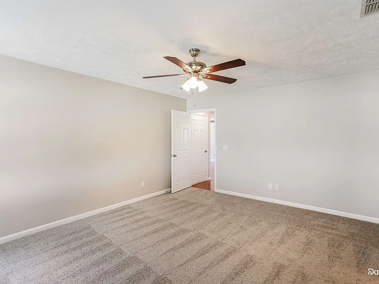 5628 Hickory Park Dr — Photo 14