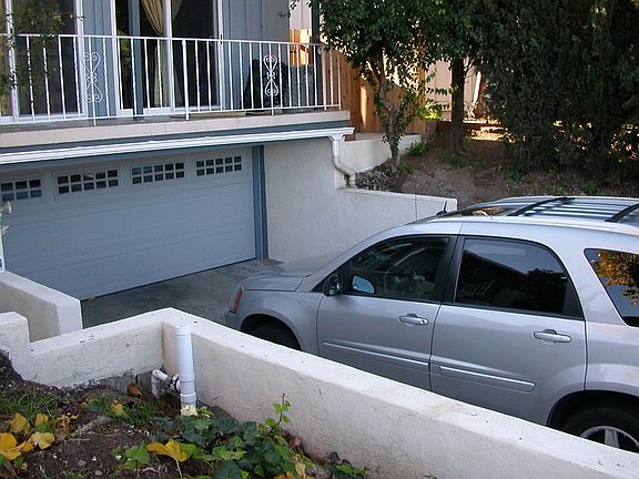 5th image of 134 S Westwind Dr