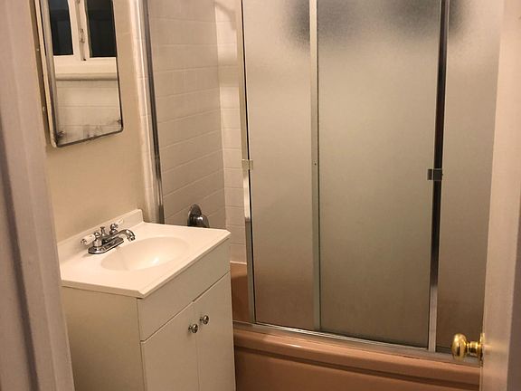 2nd image of 2917 Curtis Ave APT C