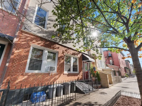 226 Brunswick Street image 1 of 20