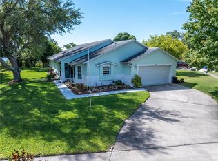 8280 Somerset Dr, Largo, FL 33773