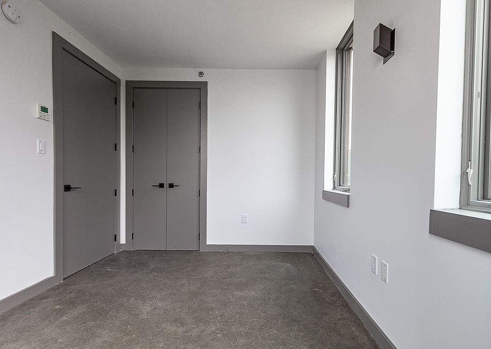 1st image of 410 Tompkins Ave #3EE