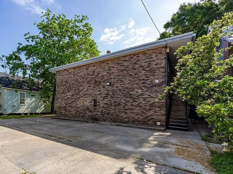 670 N 8th St #3 — Photo 10