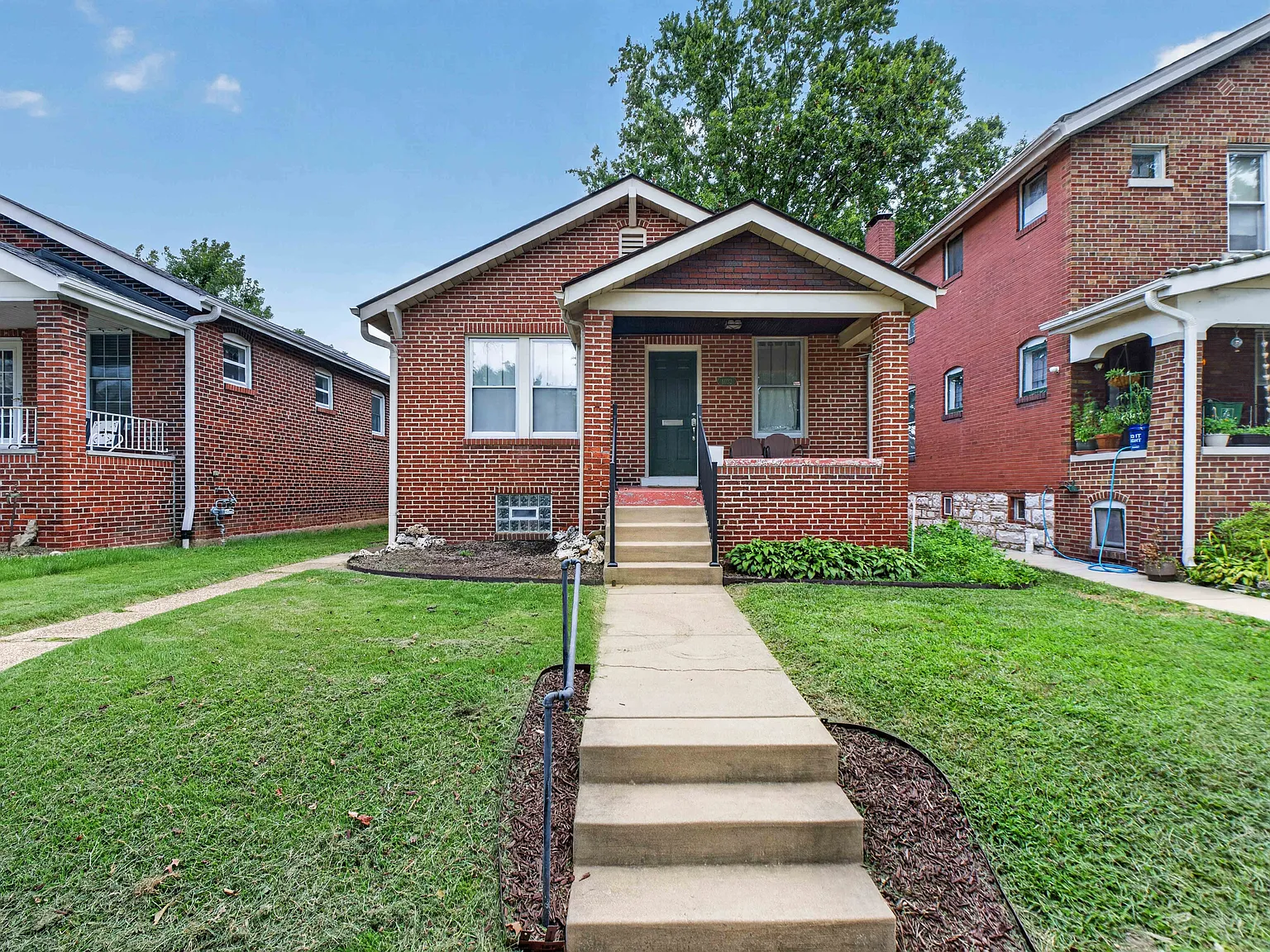 1 bed, 825 sqft, $1,700 — Photo 2