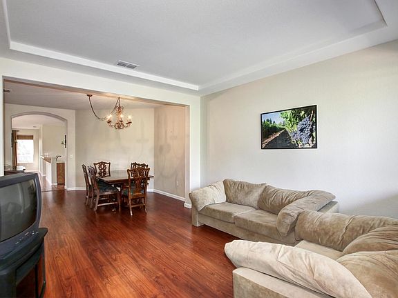 4th image of 5046 Brandon Oaks Ln