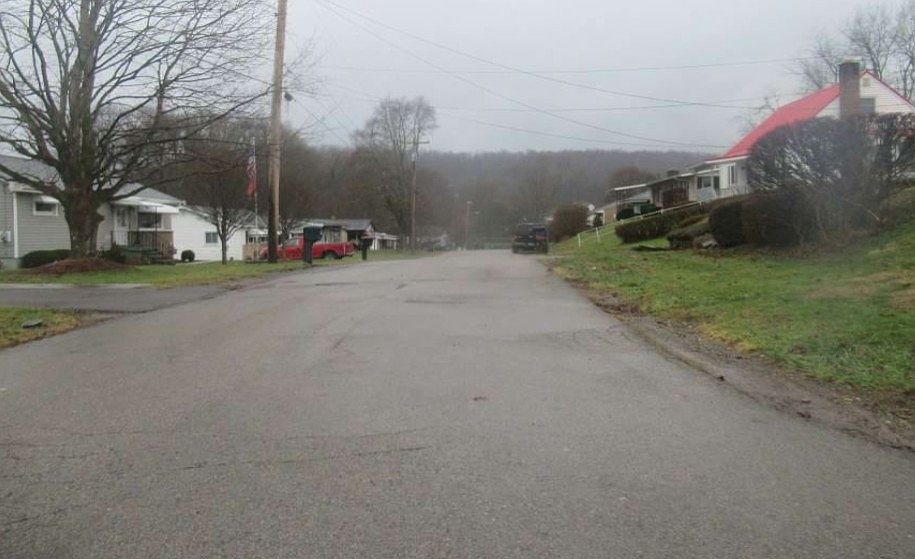 2nd image of 1421 Davidson St