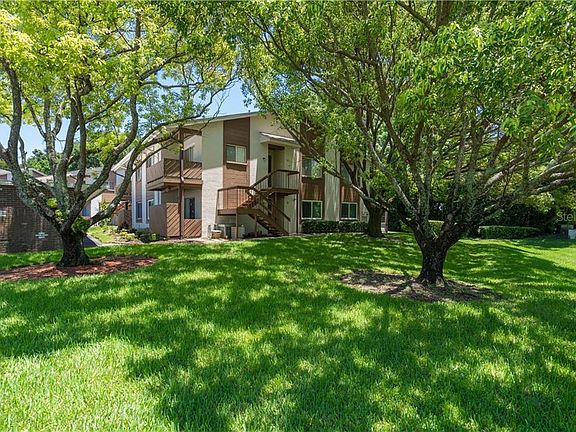 3rd image of 12400 Eagleswood Dr APT B