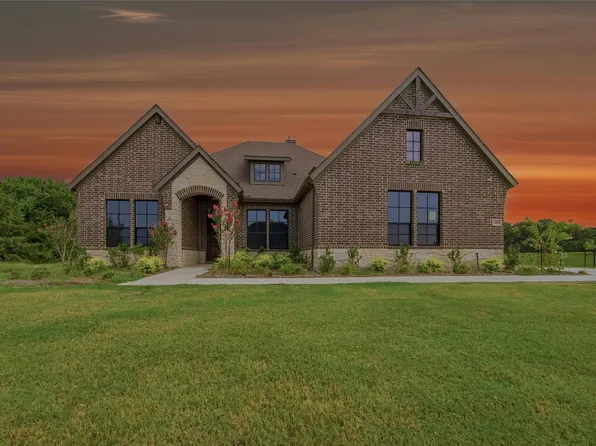1460 Julian Dr, Van Alstyne, TX 75495