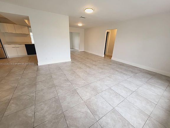 4th image of 7317 NW 57th Ct #7317