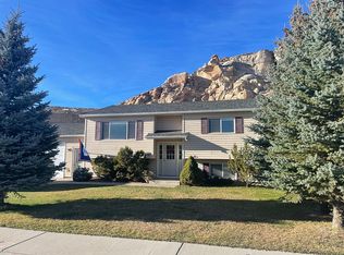 1329 Veterans Park Dr, Rock Springs, WY 82901